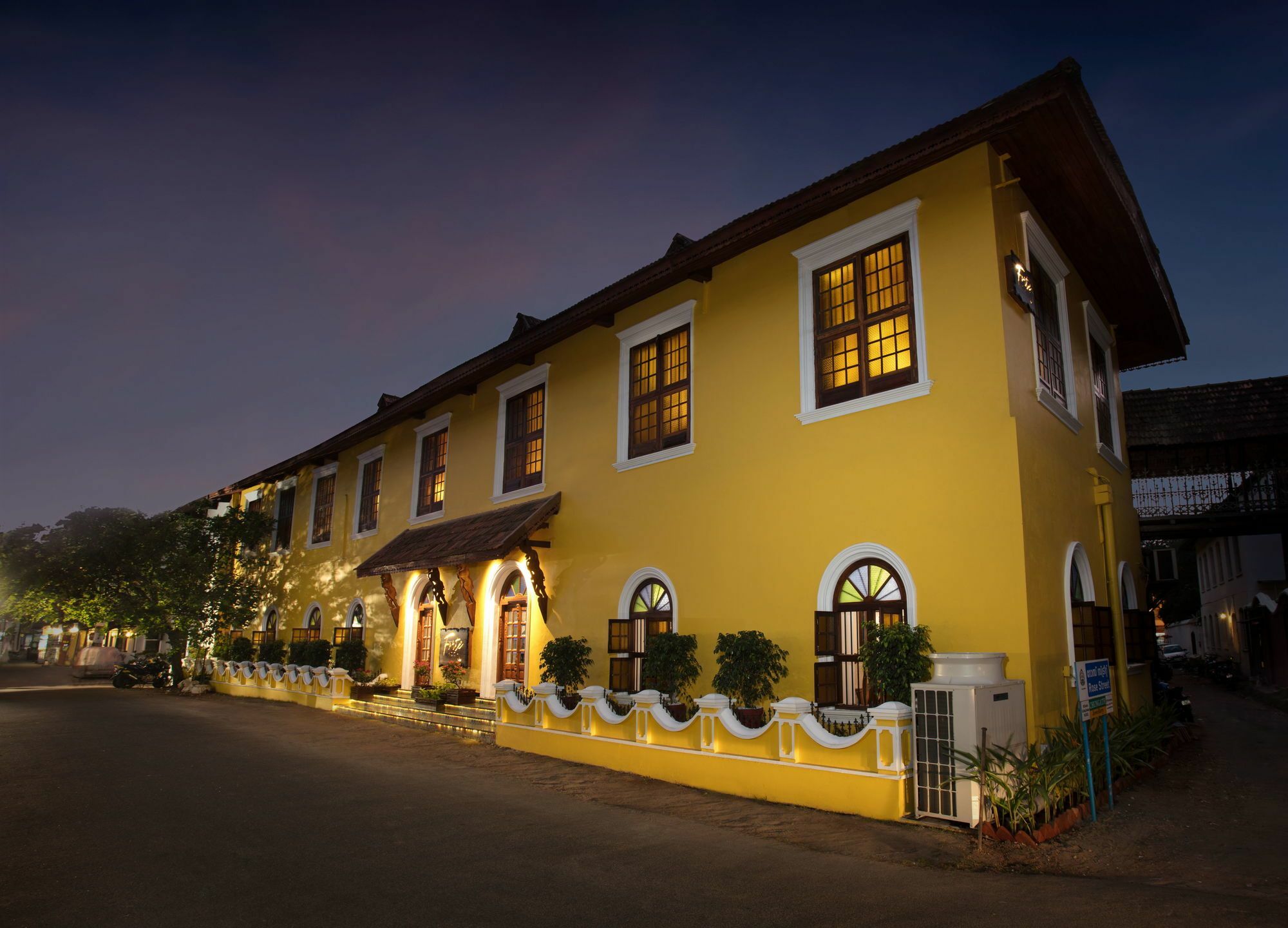 Forte Kochi Exteriör bild